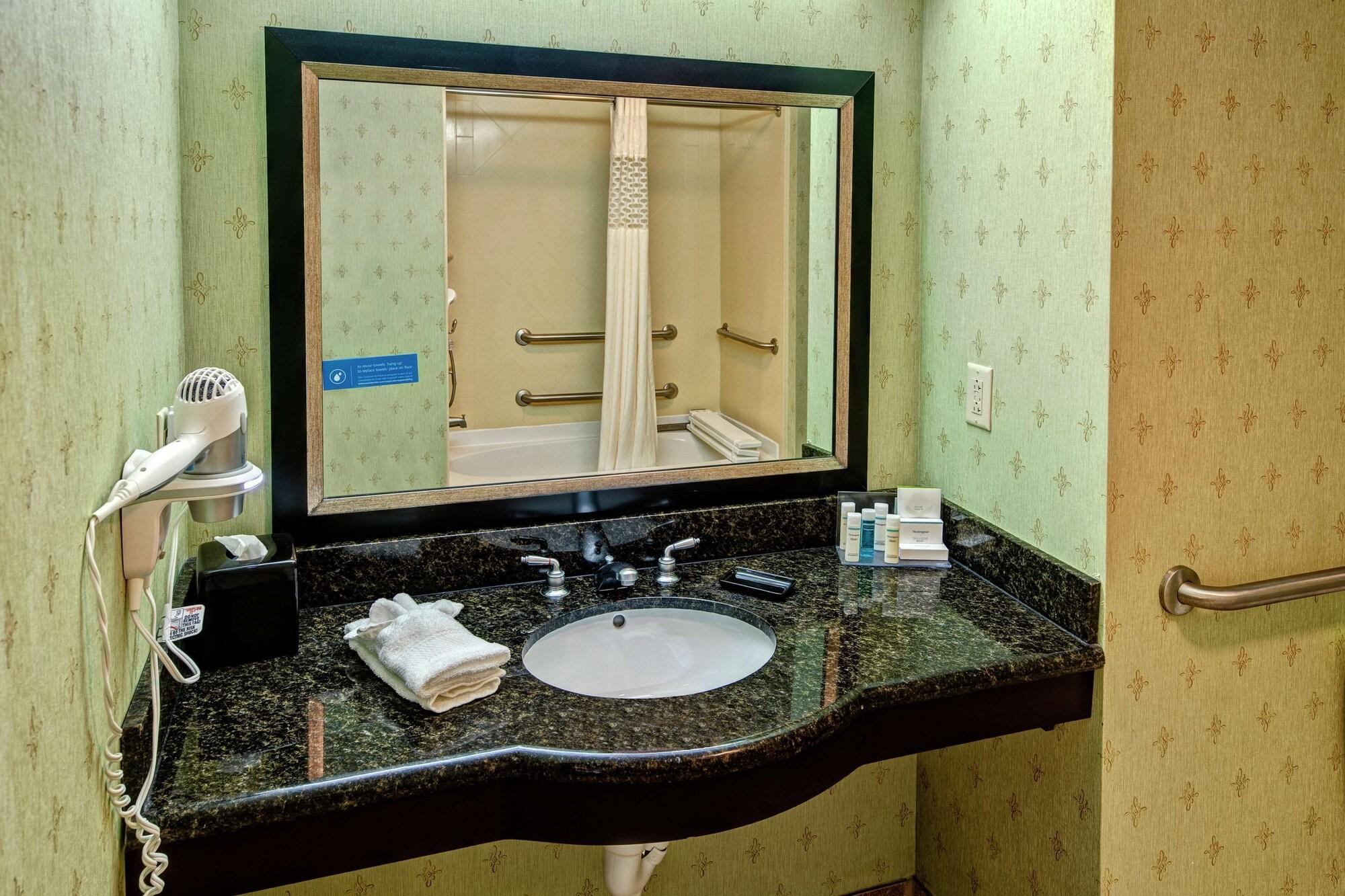 Hampton Inn קרוסוויל מראה חיצוני תמונה