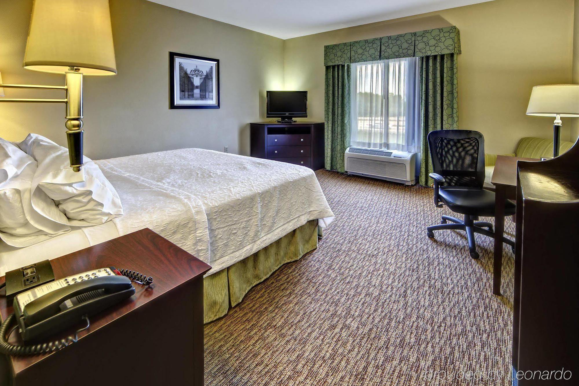 Hampton Inn קרוסוויל מראה חיצוני תמונה